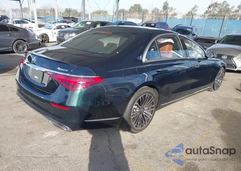 2022 Mercedes-Benz S 580 4Matic из США, поврежденный, VIN W1K6G7GB6NA151826